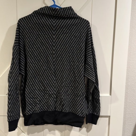 Nordstrom cashmere sweater - Picture 5 of 5